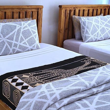Appartement Maun Luxury Oasis Extérieur photo