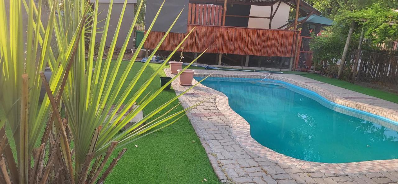 Appartement Maun Luxury Oasis Extérieur photo