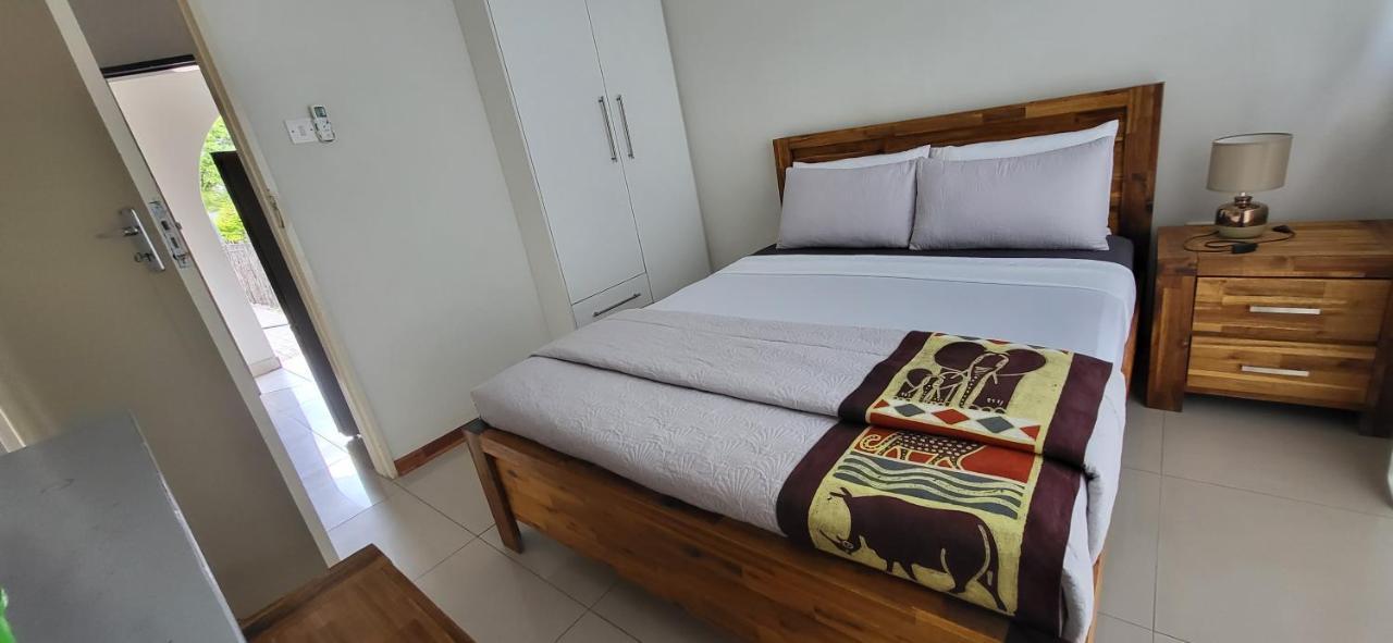 Appartement Maun Luxury Oasis Extérieur photo